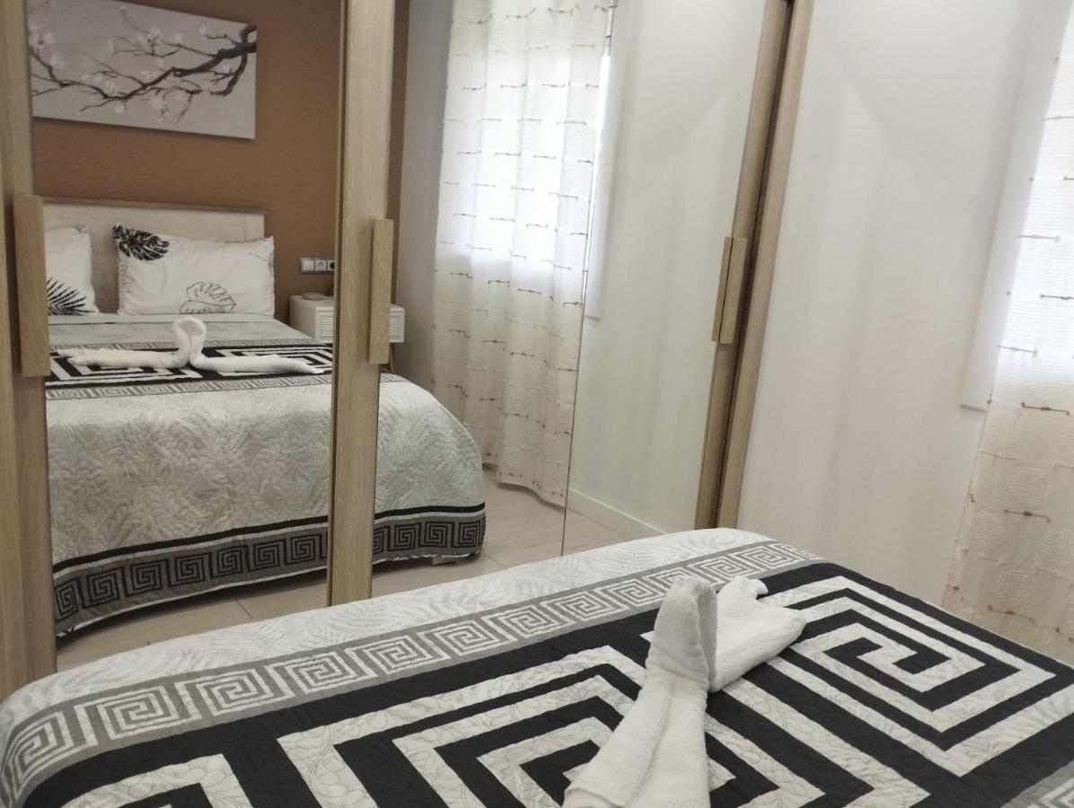 Atico Frente Al Mar Con Parking Para 5 Personas Calafell Exteriör bild