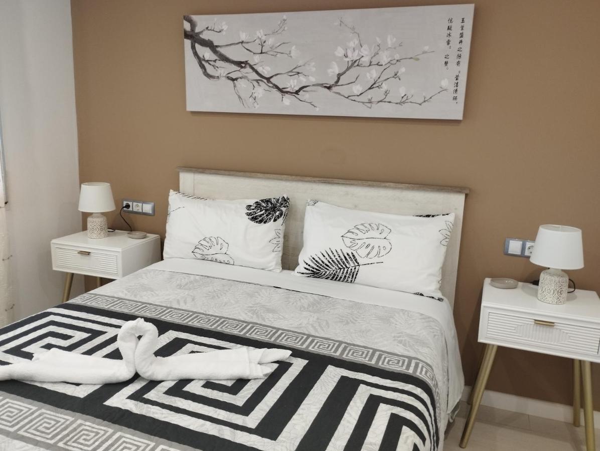 Atico Frente Al Mar Con Parking Para 5 Personas Calafell Exteriör bild