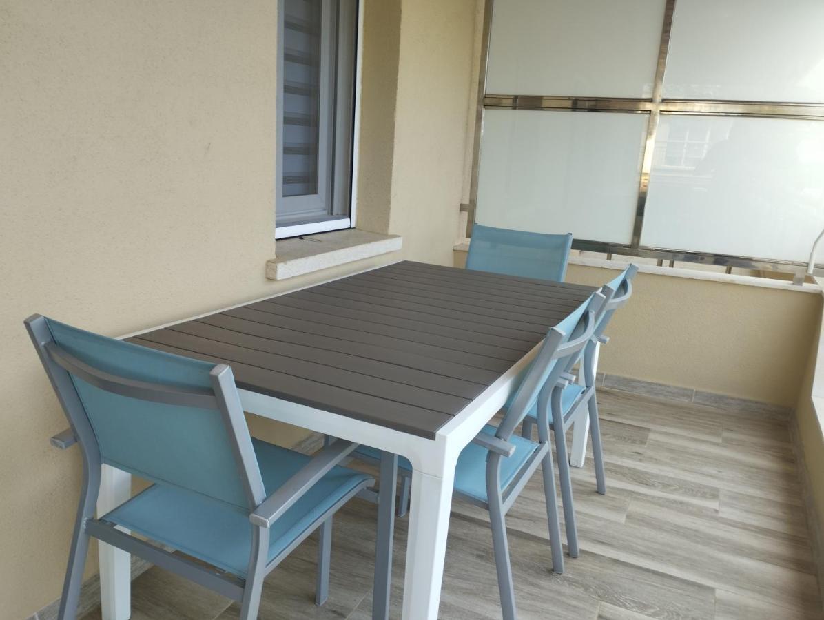 Atico Frente Al Mar Con Parking Para 5 Personas Calafell Exteriör bild